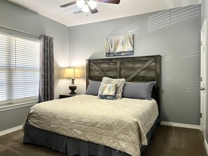 Condo, 3 Bedrooms