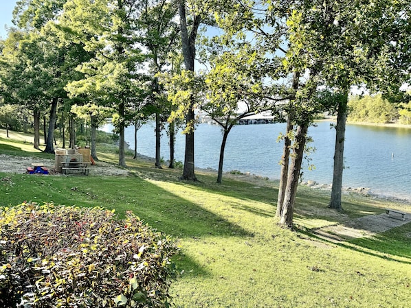 Condo, 3 Bedrooms | Property grounds