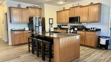 Appartamento, 3 camere da letto | Cucina privata | Frigorifero, microonde, forno, lavastoviglie