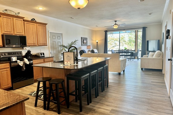 Condo, 3 Bedrooms | Interior