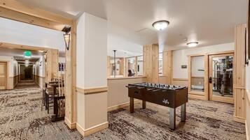 Kondominium, 2 kamar tidur | Interior