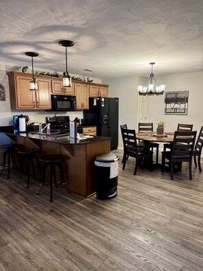 Condo, 3 Bedrooms | Private kitchen - Lakefront Vacation Condo A-1 with Large Private Balcony by RedAwning (Hollister)