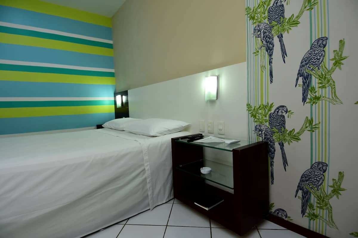 grand room | minibar, free wifi, bed sheets