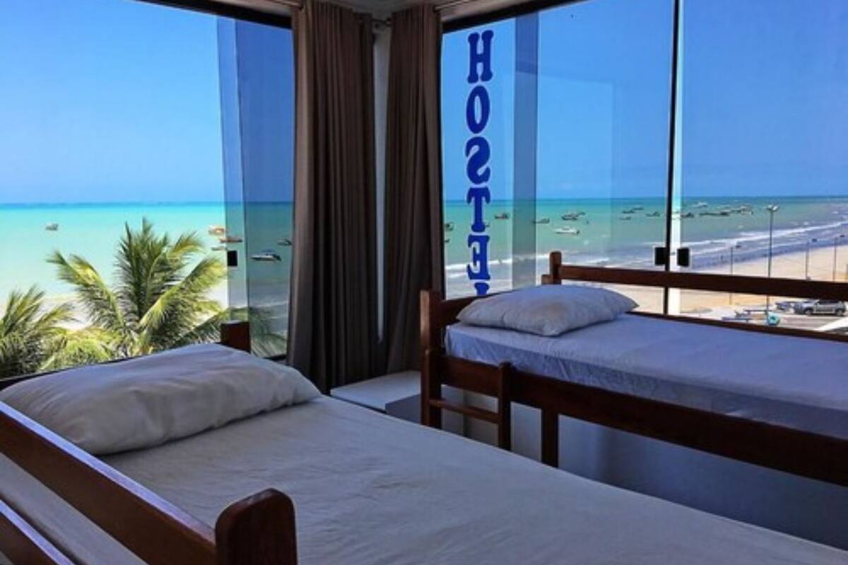 Cortinas blackout, wifi gratis y ropa de cama 