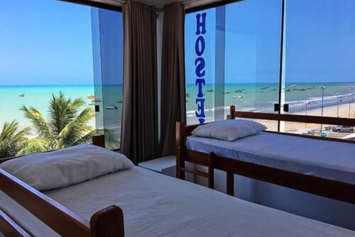 Blackout drapes, free WiFi, bed sheets