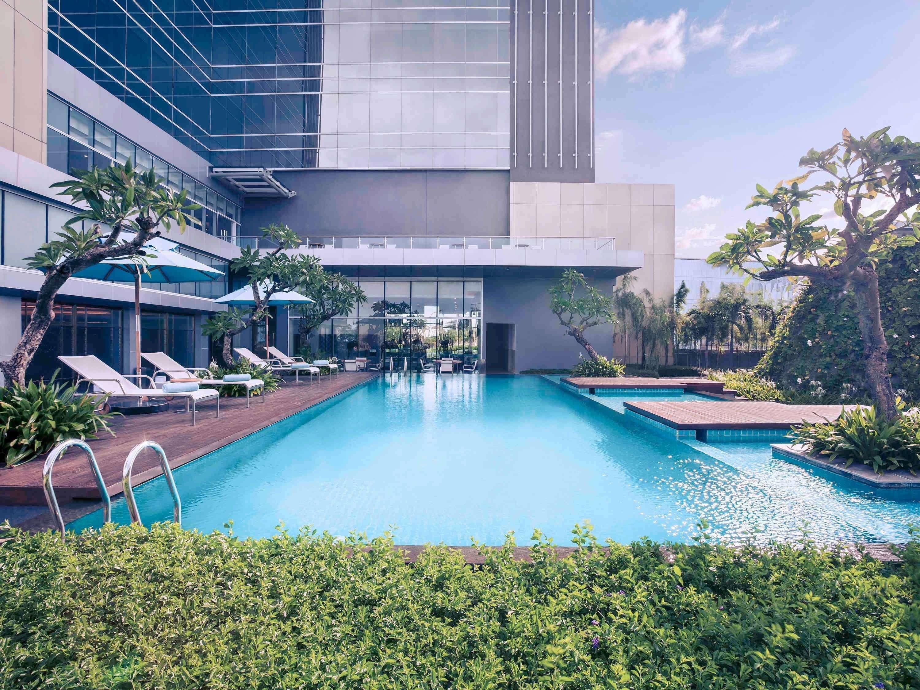 Kolam renang outdoor
