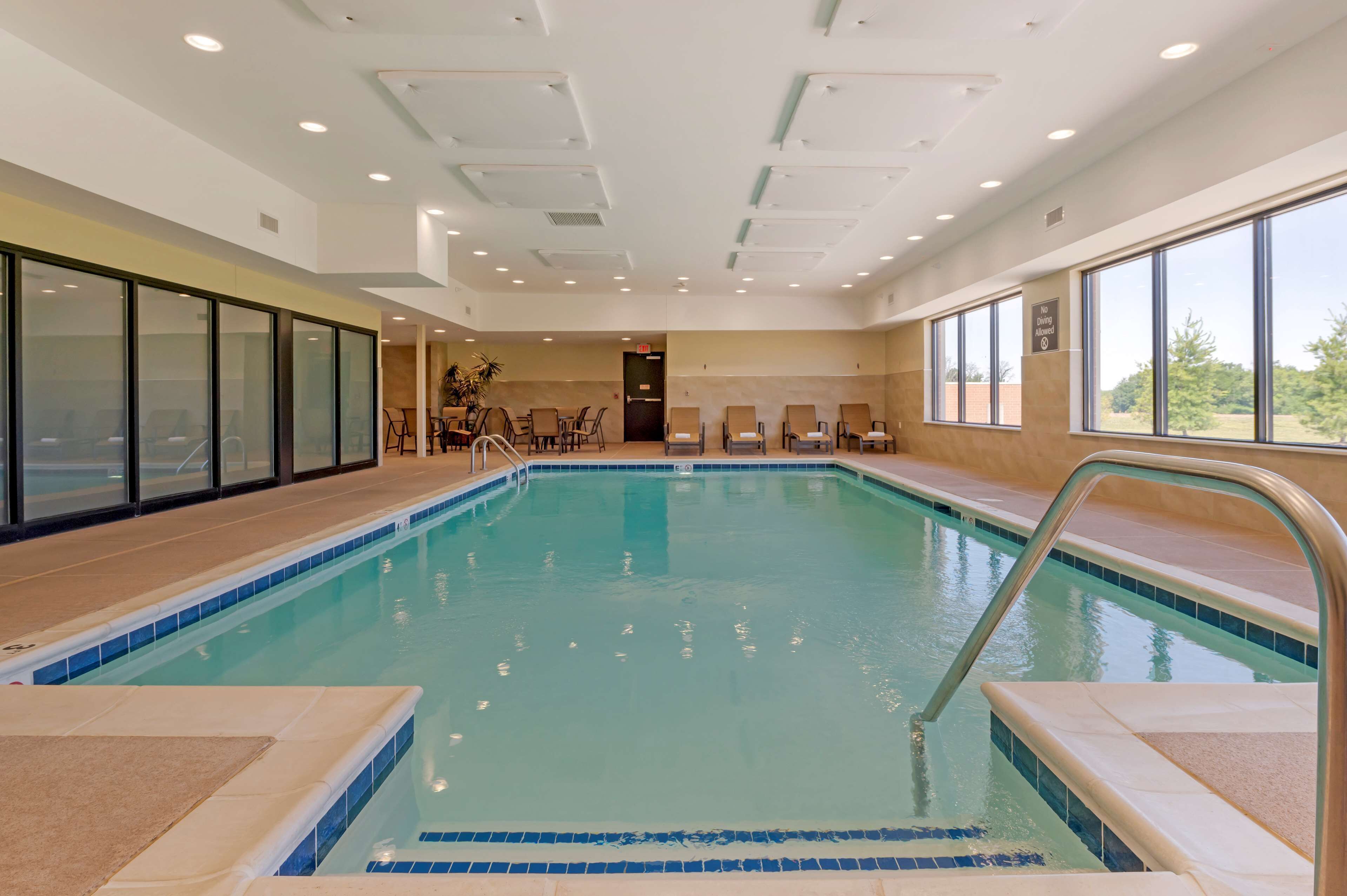 indoor pool, open 8 am to 10 pm, pool loungers