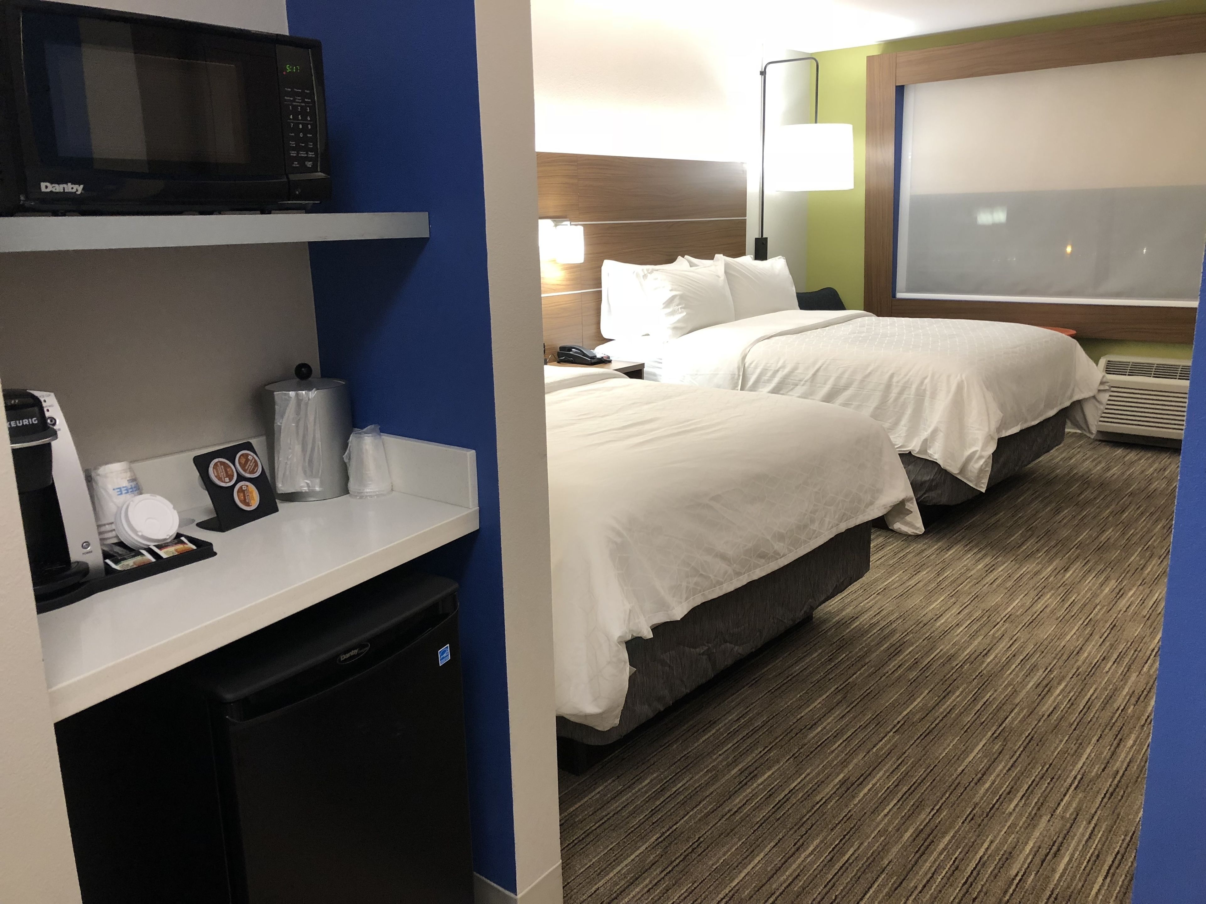 in-room safe, desk, laptop workspace, blackout curtains