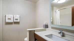 セーフティボックス (室内)、デスク、ノートパソコン用作業スペース、遮光カーテン