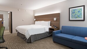 In-room safe, desk, laptop workspace, blackout curtains - Holiday Inn Express & Suites Racine by IHG (Mount Pleasant)