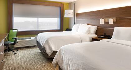 Holiday Inn Express & Suites Racine by IHG