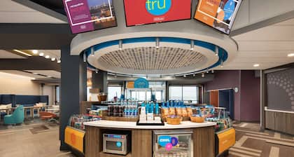 Tru by Hilton Cedar Rapids Westdale