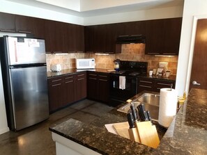 Kamar Standar, 1 Tempat Tidur King | Wi-Fi gratis