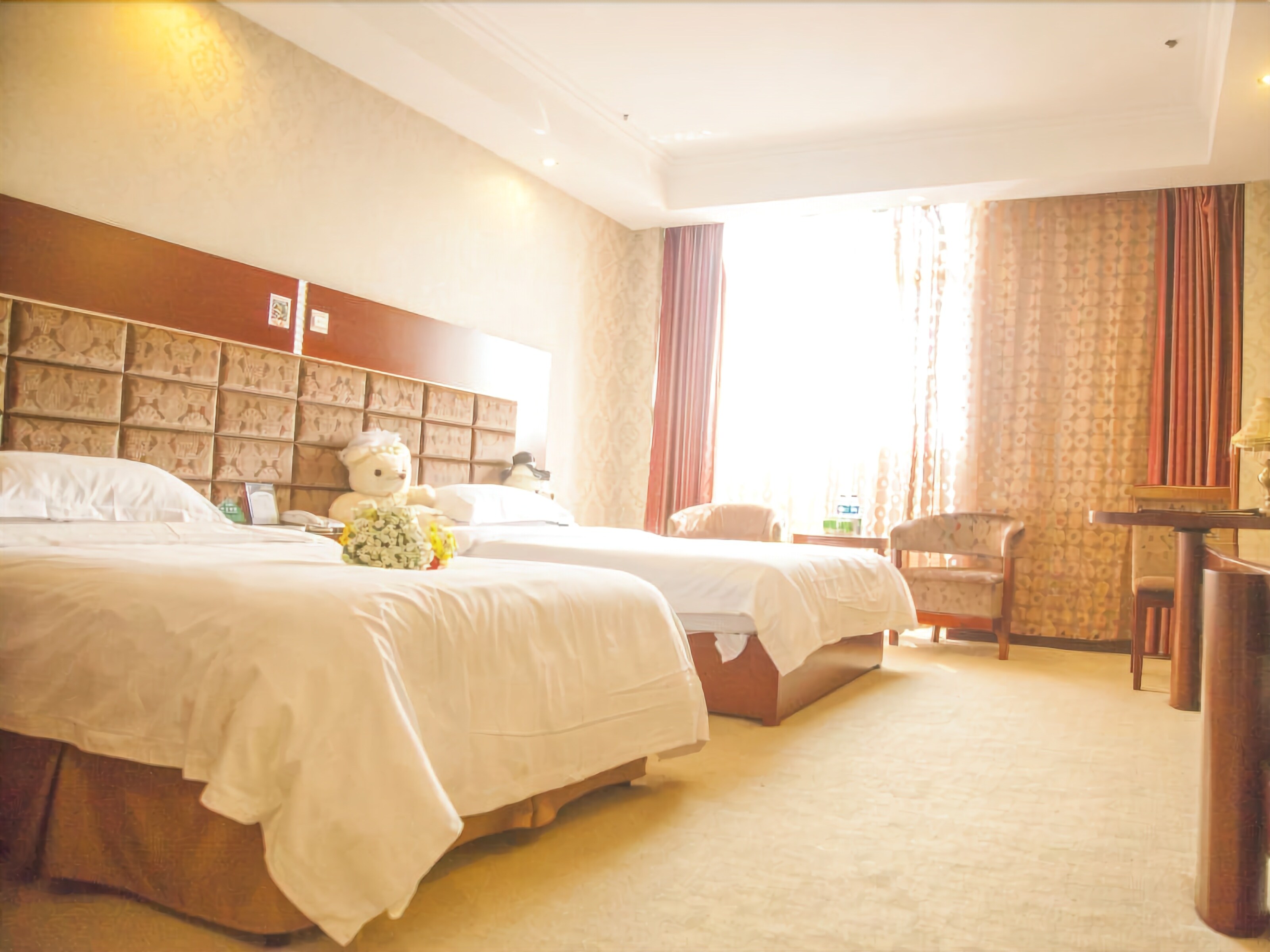 Free WiFi, wheelchair access