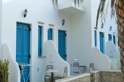 Paraporti Hotel