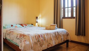 Hytte – standard, 1 soverom | 1 soverom, barnesenger (inkludert), wi-fi (inkludert) og sengetøy