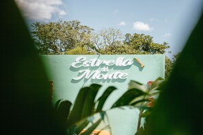 2 outdoor pools, pool umbrellas - Estrella del Monte (Puerto Iguazú)