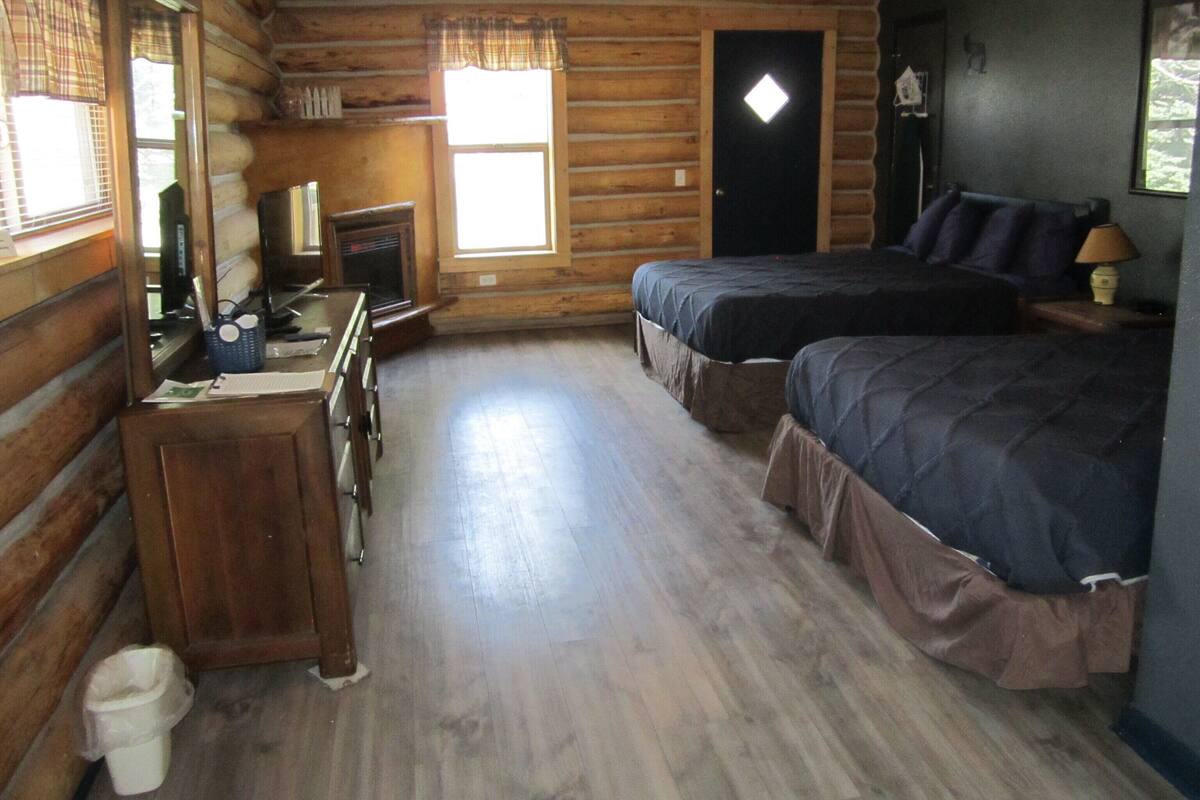 Standard Cabin, 2 Queen Beds | 1 bedroom, premium bedding, desk, blackout curtains