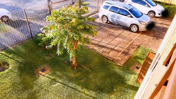 Parkir mandiri gratis