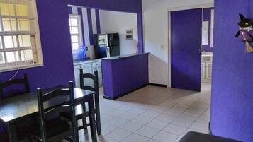 Chalé (Quíntuplo) | Cozinha privada | Geladeira