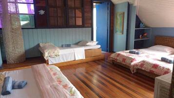 Suíte (Quádrupla) | 1 quarto, Wi-Fi de cortesia, roupa de cama