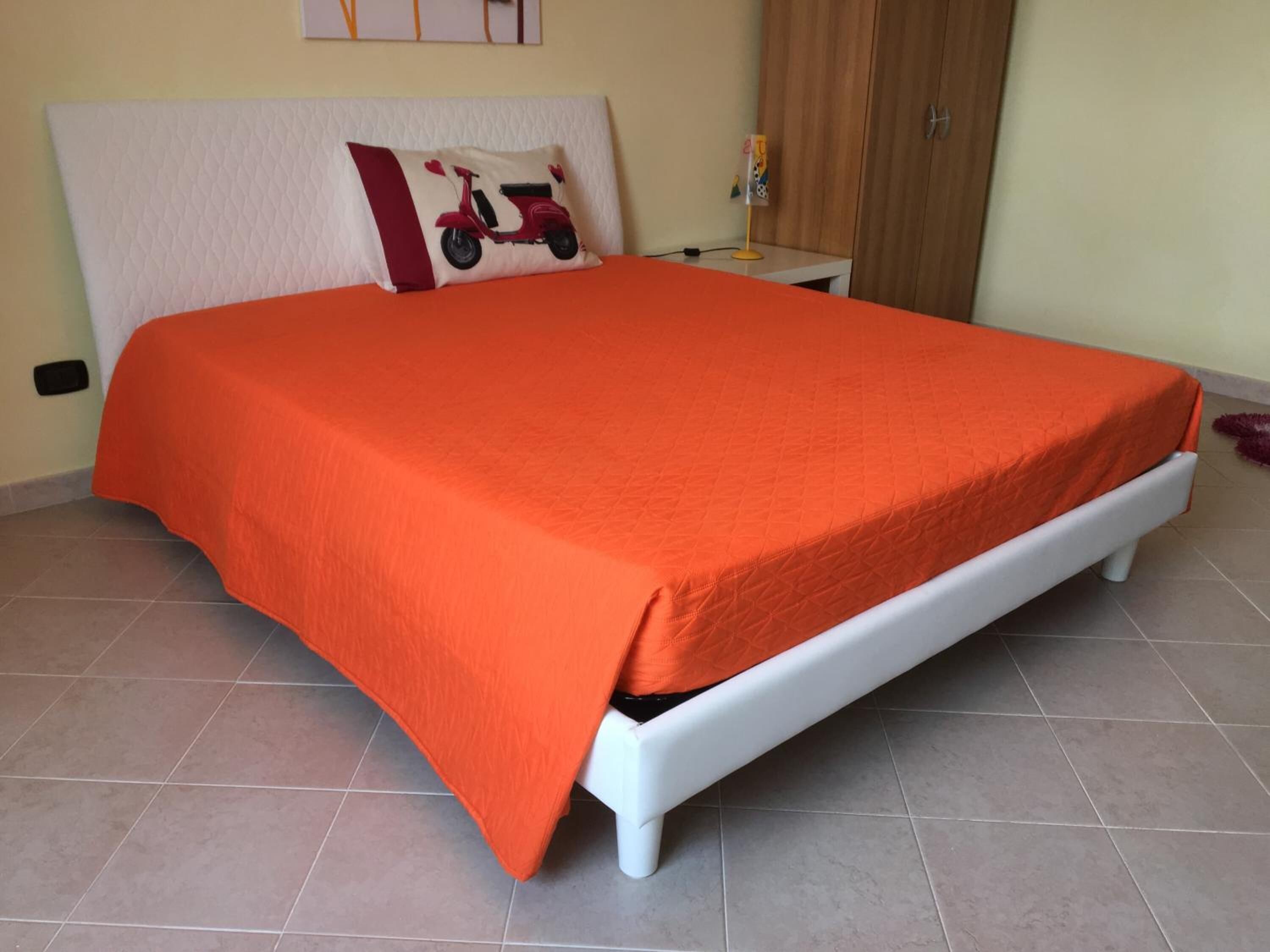 Premium bedding, desk, free WiFi, bed sheets