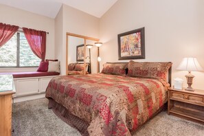 Condo, 2 habitaciones (Crestview #46 Bldg. B) | 3 habitaciones, tabla de planchar con plancha y wifi gratis 