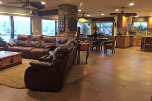 TV, fireplace, ping pong