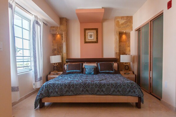 2 habitaciones, wifi gratis y ropa de cama