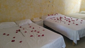 Basic Quadruple Room, 2 Double Beds | WiFi (free) - Hotel Galeana (Ciudad Valles)
