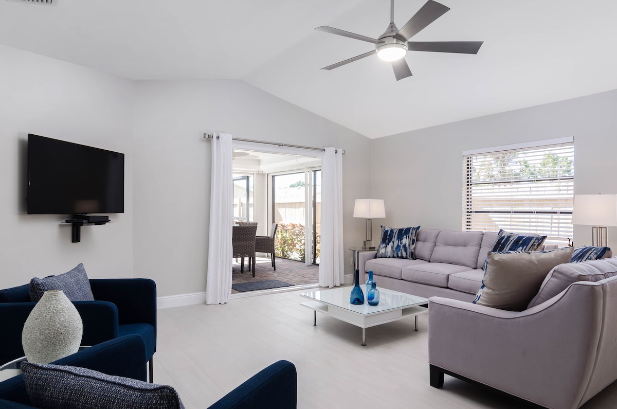 Photo 9 of SUMMER PROMO! Designer House, Heated Pool & Spa, close to beaches, FREE Bikes