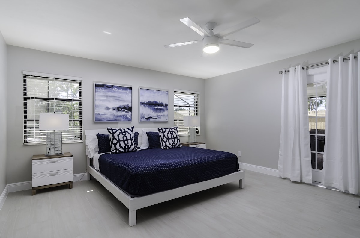 Photo 11 of SUMMER PROMO! Designer House, Heated Pool & Spa, close to beaches, FREE Bikes