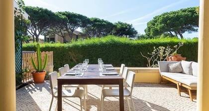 Grande Villa Avec Jardin Dans Village Avec Toutes les Infrastructures de Loisirs