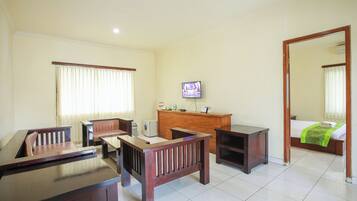 Perhehuvila, 2 makuuhuonetta | Oleskelualue | LCD-televisio