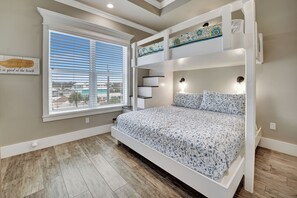 6 chambres, fer et planche à repasser, Wi-Fi gratuit, draps fournis