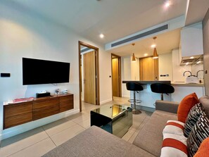 1 Bedroom Apartment Standard | Living area