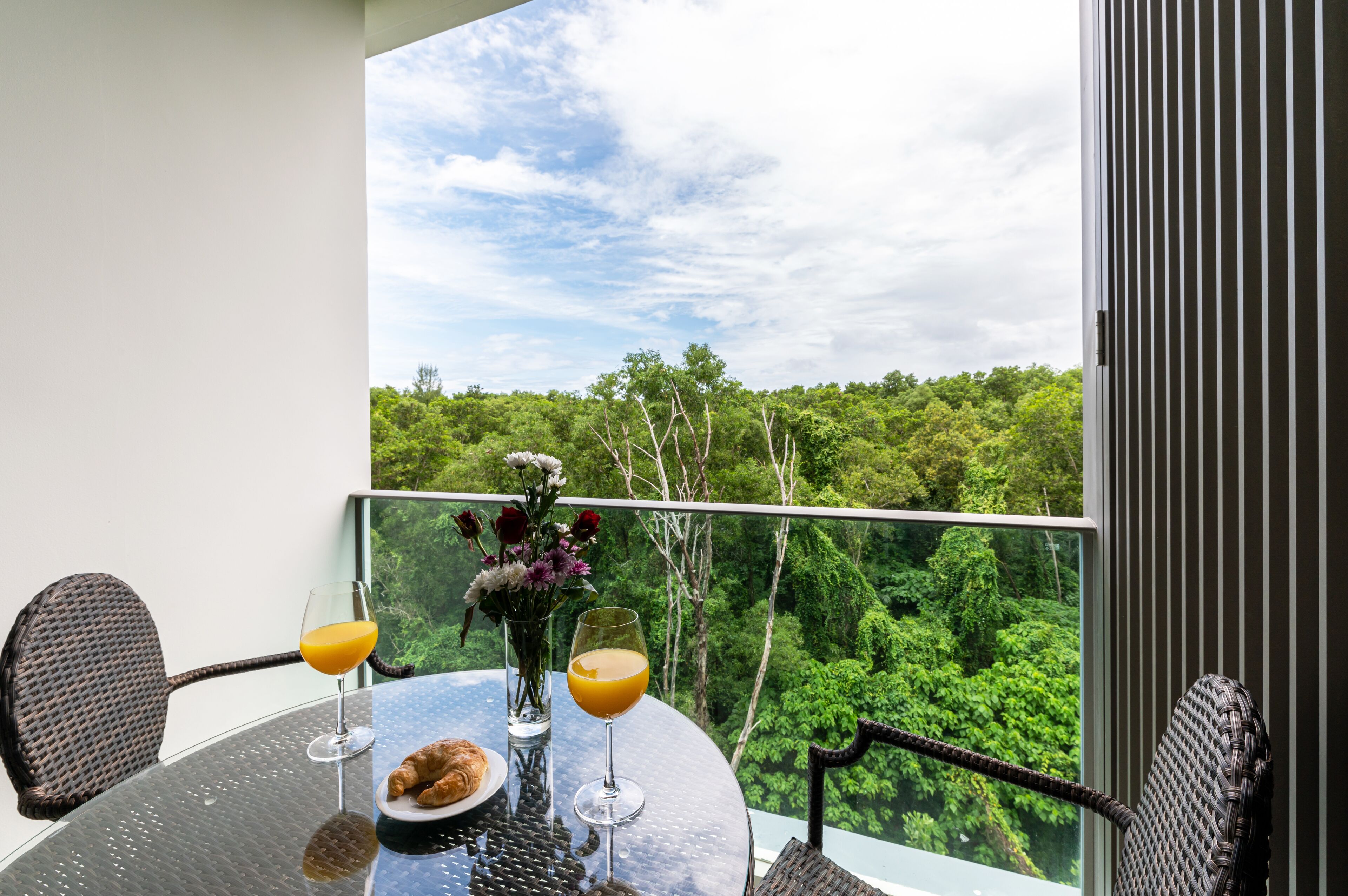 1 bedroom superior with tropical view | view from room