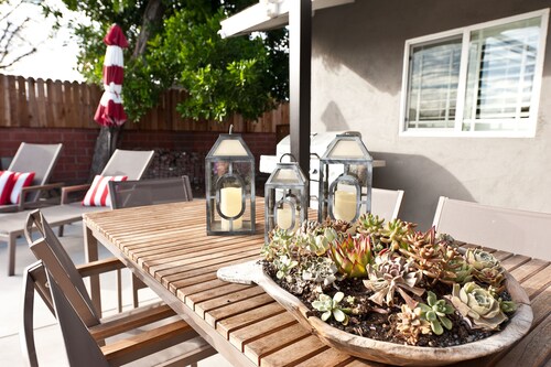 LAST MINUTE SPECIAL! WALK TO DISNEY & CONVENTION CENTER! Private heatedpool