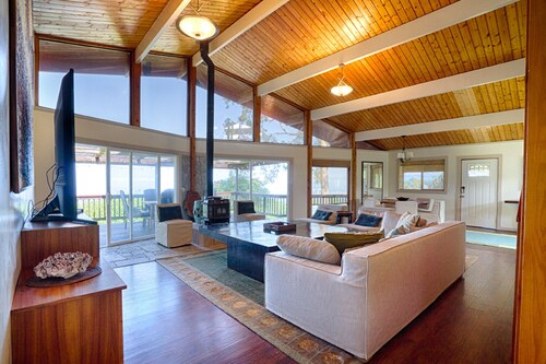 Hale Waiaha Spacious Holualoa Home 