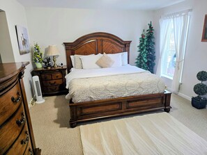 4 bedrooms, desk, iron/ironing board, free WiFi - Surrounded by orchards & vineyards, we are in the heart of wine country (Westfield)