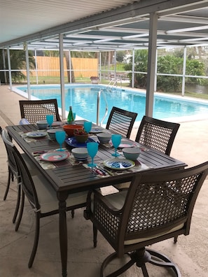 Outdoor pool, a heated pool