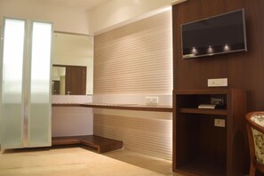 Executive Room, City View | In-room safe, desk, iron/ironing board, rollaway beds - South Coast Hotels Thane (Thane)