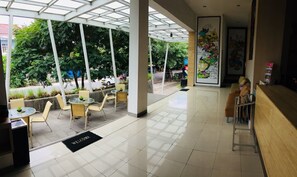 Lobby - Amaia Hotel (Mataram)