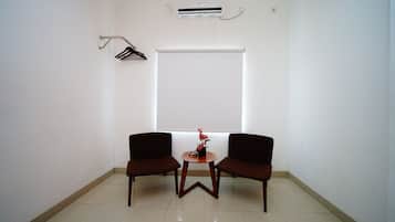 Superior Double Room | Desk, free WiFi
