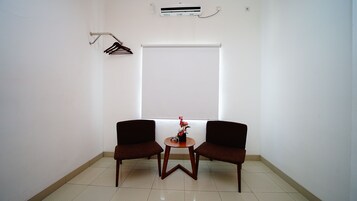 高级双人房 | 办公桌、免费 WiFi