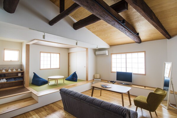 Standard Condo, Multiple Beds, Non Smoking, Kitchenette | In-room dining - petit house TOJI (Kyoto)