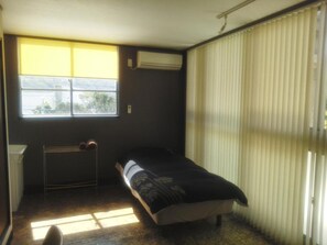 Desk, free WiFi, bed sheets - Forte (Hachijo)