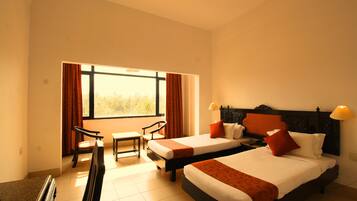 Habitació Deluxe, 2 llits individuals, accessible, no fumadors | Caixa forta a l'habitació, escriptori i habitacions insonoritzades