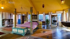 Suite estudio presidencial | Minibar, camas supletorias, wifi gratis