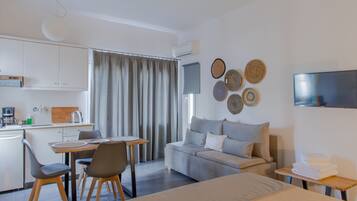 Tempur-Pedic beds, soundproofing, iron/ironing board, free WiFi